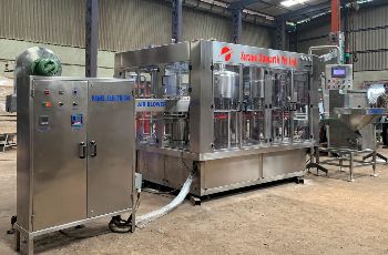 Juice Rinsing Filling Capping Machine