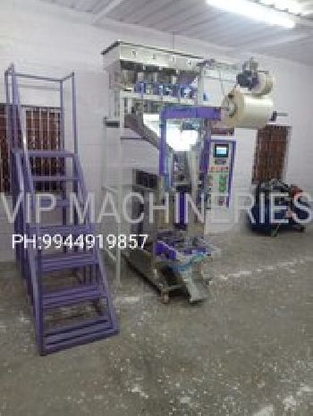 GROCERIES PACKING MACHINE