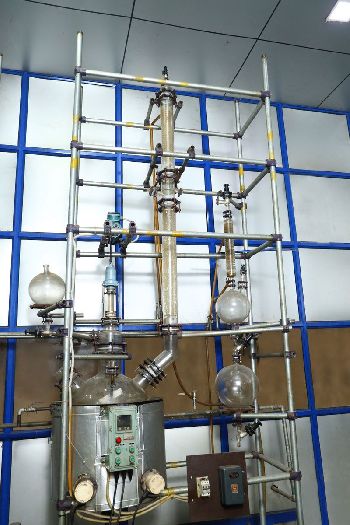 Glass Fractional Distillation