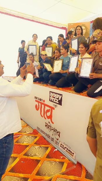 Received Certificate with farmer sisters in Gaon Mahotsav by Amar Ujala