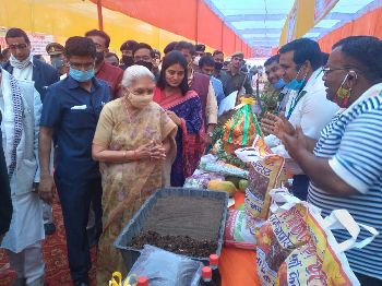 Interacting with Hon'ble Governer of UP Smt. Anandiben Patel