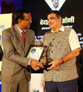 Sakal Award By Honorable Road and Transport Minister Shri Nitin Gadkari Ji.