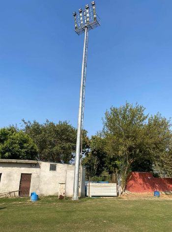 stadium mast pole