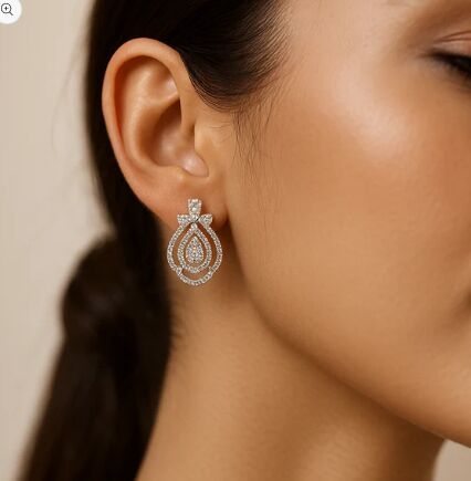 Gold Charming Teardrop Diamond Stud Earring