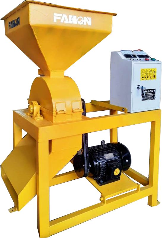 1000 Kg/HR Feed Grinding Machine