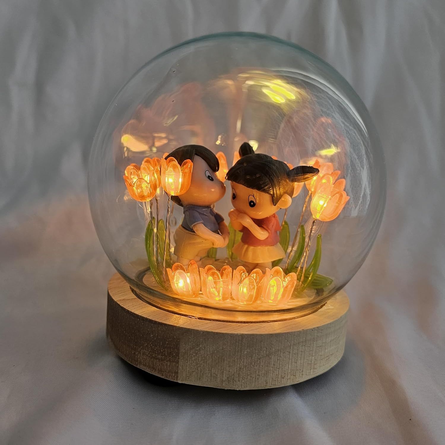 Couple in Tulip Flowers LED Night Light