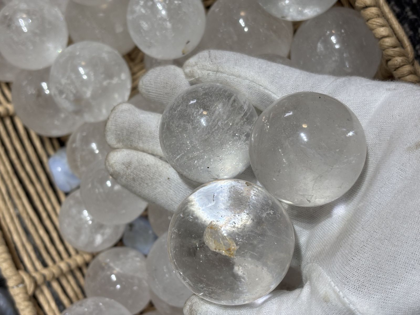 Natural Clear Quartz Healing Crystal Sphere Ball