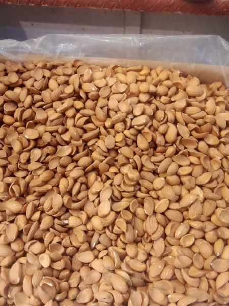 Pure Kashmiri Mamra Almond