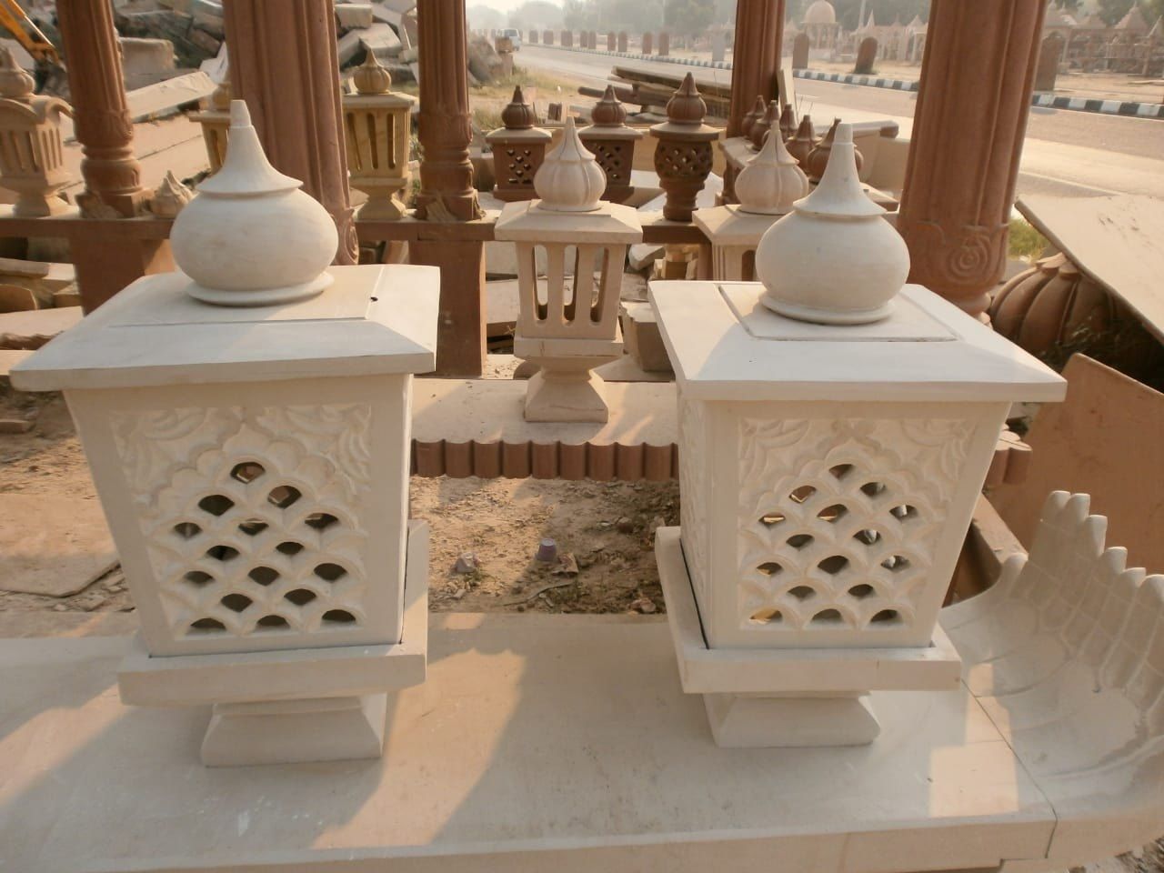 Mughal Dome Lattice Stone Lantern