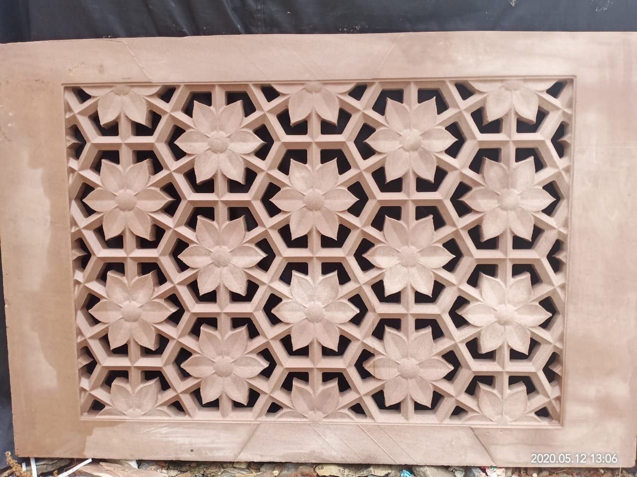 Six Petal Floral Lattice Stone Jali
