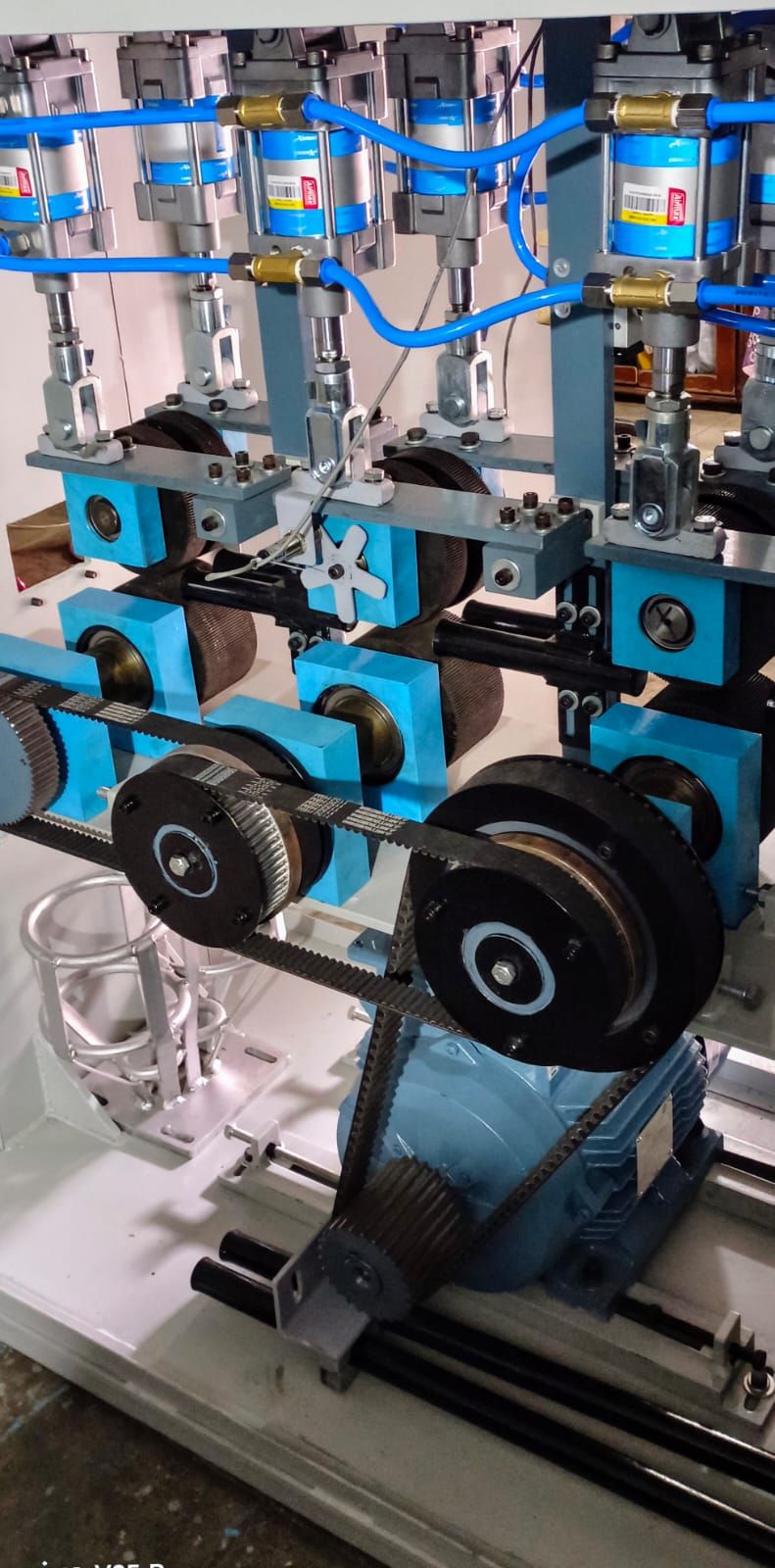 Four Strand Wire Feeding System