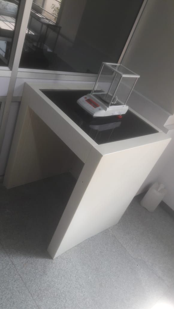 Anti Vibration Table