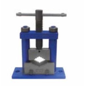 Pipe Vice – Pillar, Weight : Heavy Duty