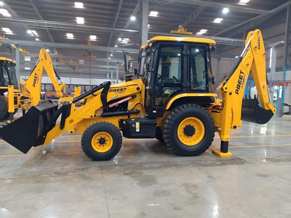 2WD Preet Backhoe Loader