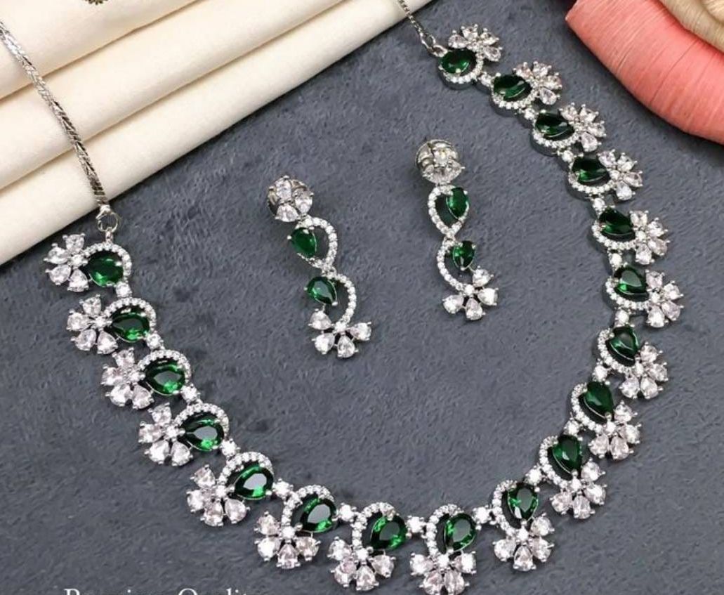 Aatmana Green American Diamond Studded Necklace Set