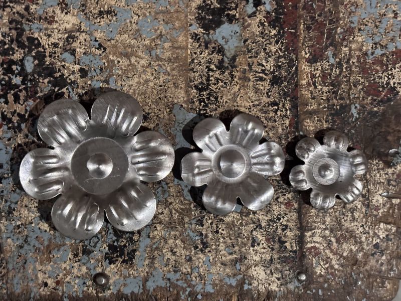 Mild Steel Flower Grill