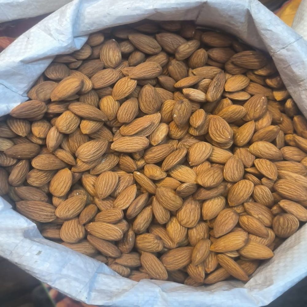 Raw Almond Nuts