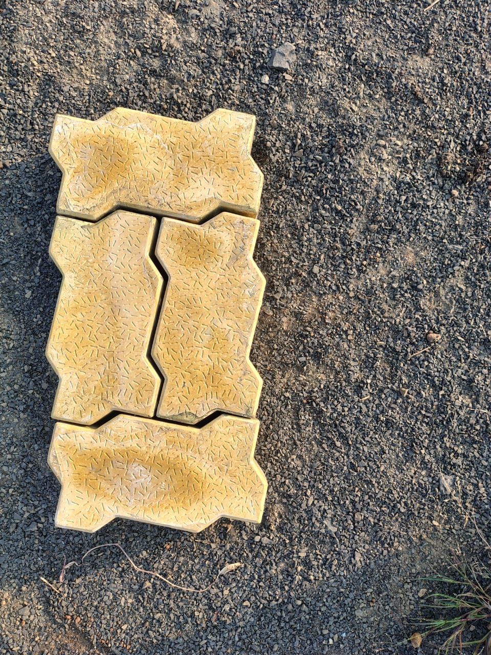 80mm Yellow Paver Block