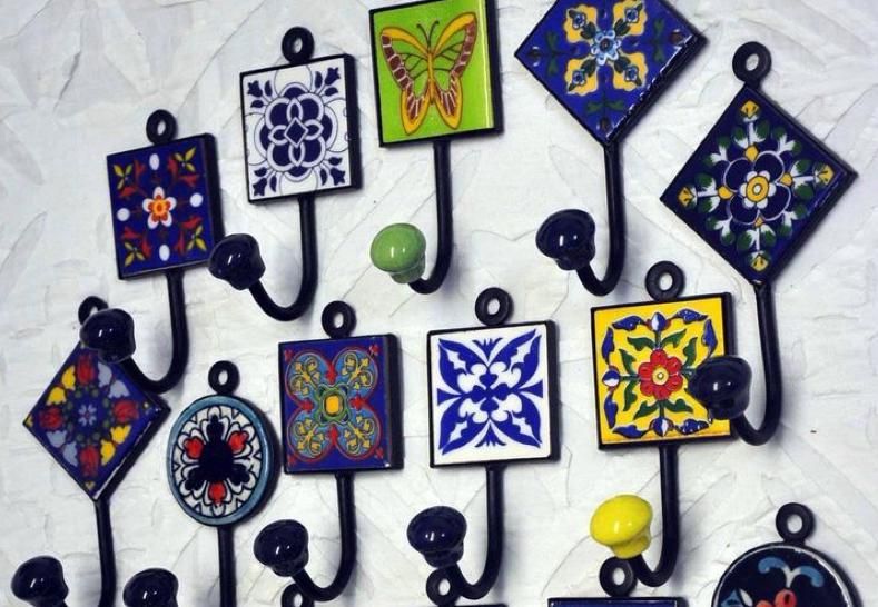 Hanging Ceramic Key Hook