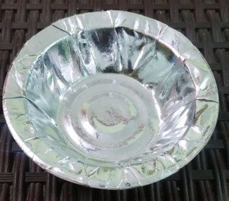 Laminated Paper Silver Foil Dona, Shape : Round for Serving Food