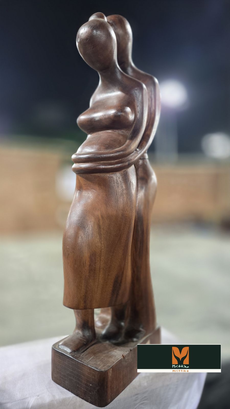 Couple\'S Journey Wooden Model Gift Decor 21 Inch M001003