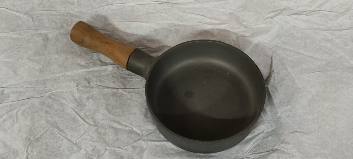 Cast Iron Non Stick Fry Pan