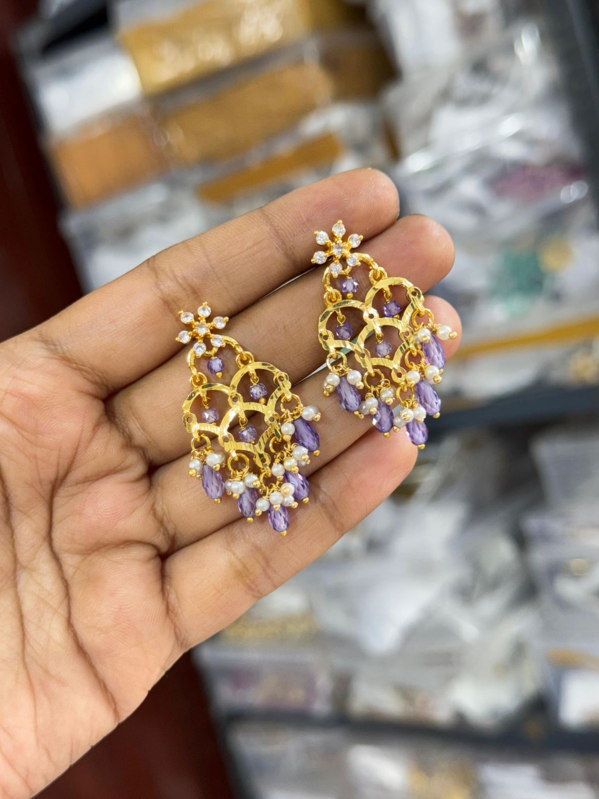 Ladies Lavender &AMP; White Stone Kundan Earrings