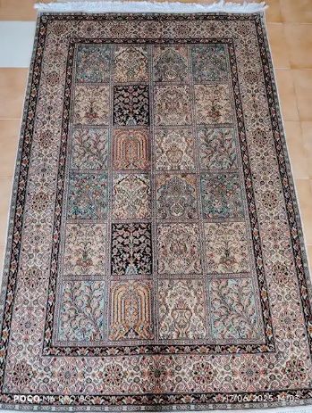 3.9 Ft × 5.9 Ft. Hamadan Cotton Silk Carpets
