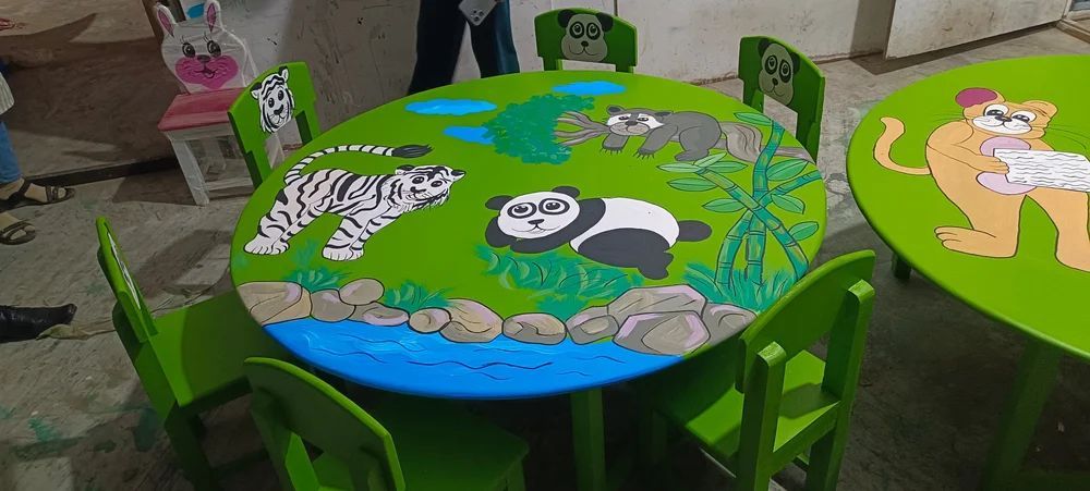 Zoo Animal Design Kids Round Study Table with Chair
