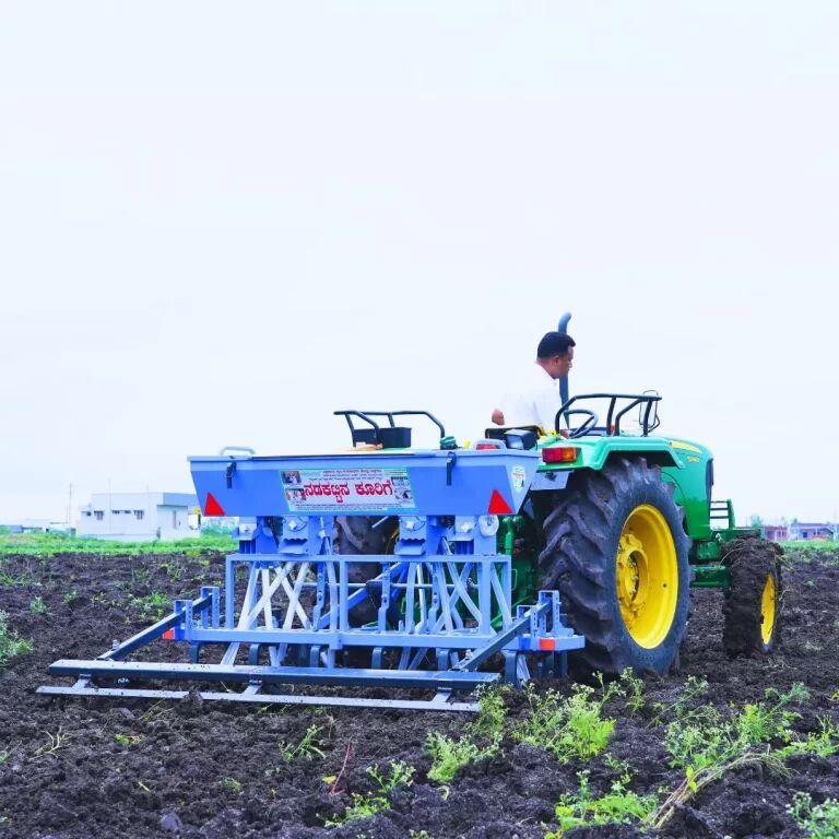 Seed Drill Cum Fertilizer Machine