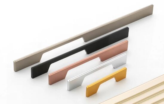 Elegant Aluminium Handle with Stylish Finish Options.