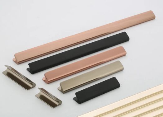 Sleek Aluminium Handle with Metallic and Blasting Finishes