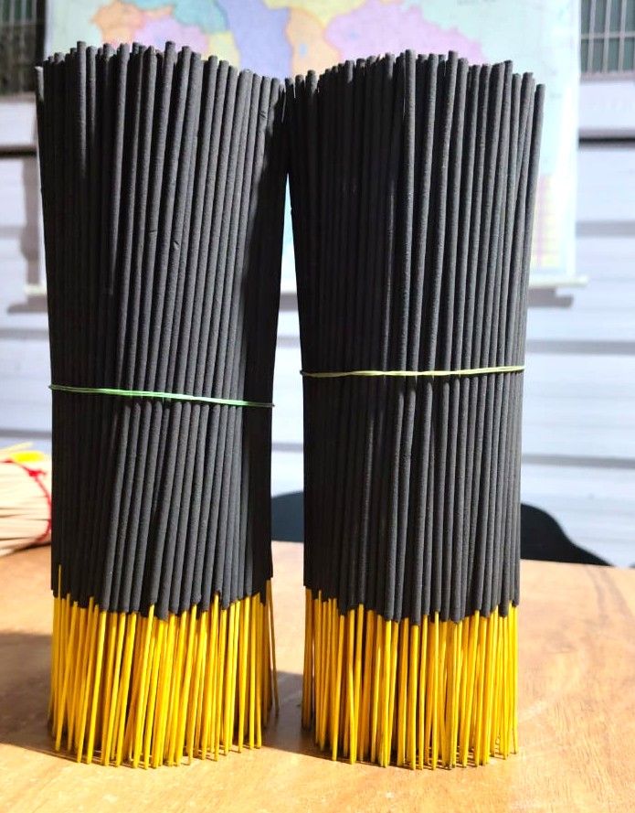Black Raw Incense Sticks