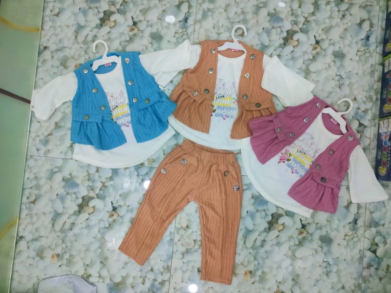 Girls Casual Wear Top & Pant Set