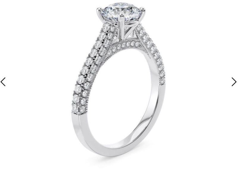 Round Shape Genuine Designer Diamond Ring