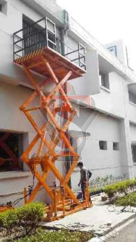 Loading And Unloading Lift