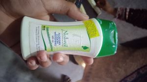 Natural The Essence Of Nature Aloevera Lotion Whitening Cream