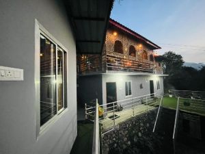 Blissful Mountain Homestay