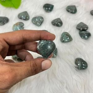 Green Heart Shape Aventurine Stone for Decorative Or Healing Purposes