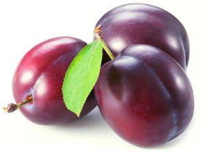 Farm Fresh Plums, Color : Red To Purple