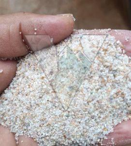 20 Mesh White Quartz Grains, Grade : Industrial Grade, Purity : 100%