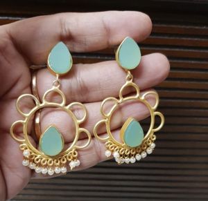 Gold-Plated Alloy Ladies Mint Green Pearl Drop Earpiece