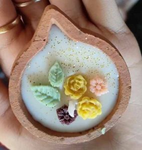 Flower Shape Terracotta Essence Candle
