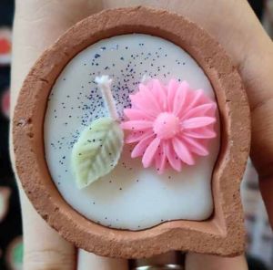 Flower Shape Terracotta Vanilla Bliss Candle