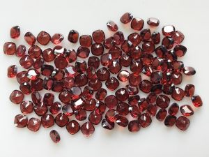 Polished Loose Gemstones, Brand Name : redmountain 6mm