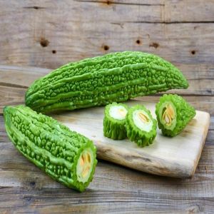 Green Fresh Bitter Gourd, Cultivation Type : Organic for Cooking