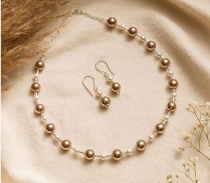 Champagne Glow: Handcrafted Pearl Necklace Sophisticated, Elegant