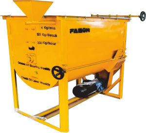 Electric Automatic Mild Steel 500-600 Kg/HR Feed Mixing Machine