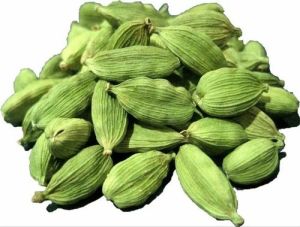 Deep Rich Green Supreme Quality Elaichi Pods for Premium Gourmet Use