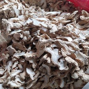 Hand Cut Sulphur Dry Ginger Slice